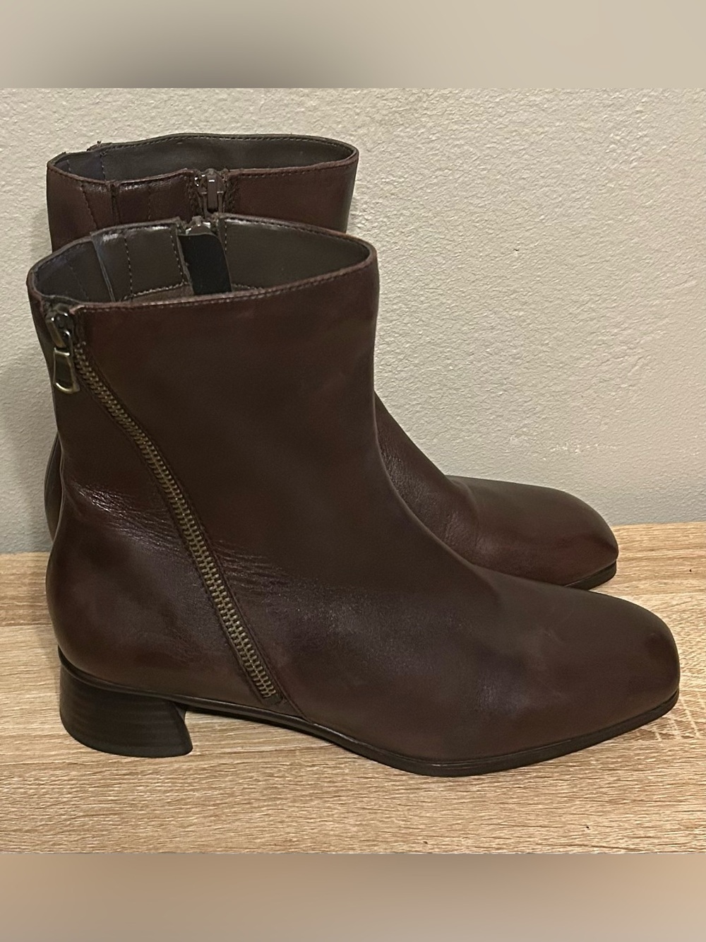 Spring Step Women's Dark Brown Leather Ankle Booties with Side Zip